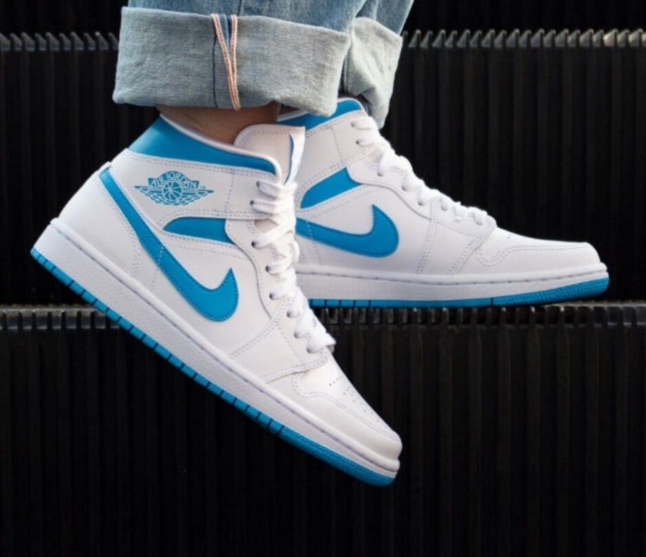  Jordan  1 Mid UNC University Blue /white 