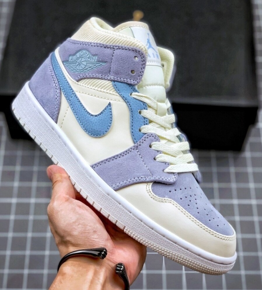  Jordan  1 Mid Tan Grey
