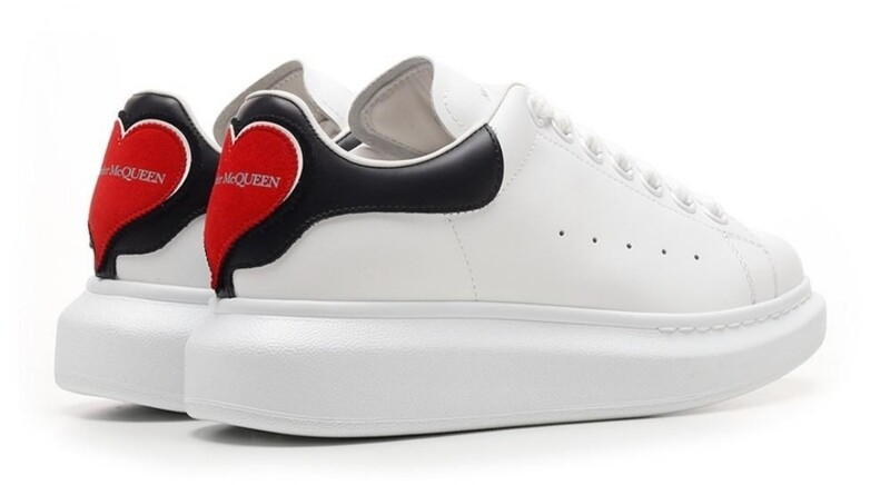 Alexander  Mcqueen Oversized Heart Patch white