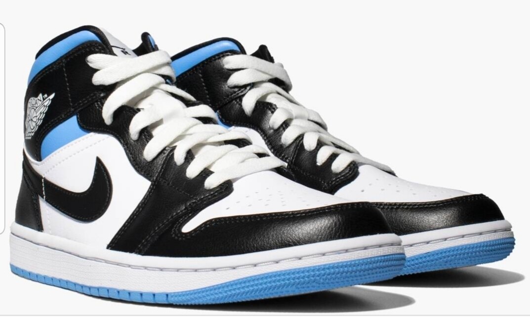  Jordan  1 Mid University Black white... 