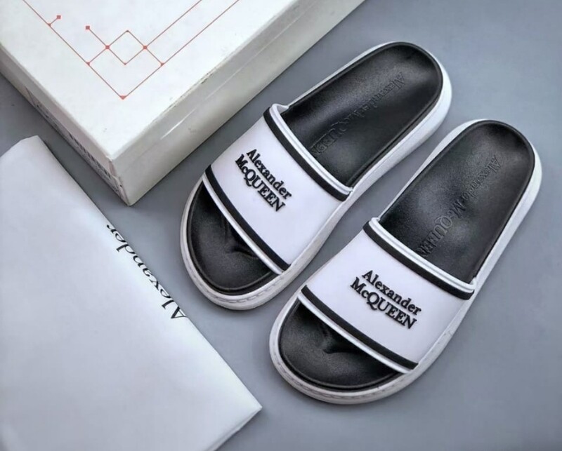 Alexander Mcqueen logo pool slide bianche