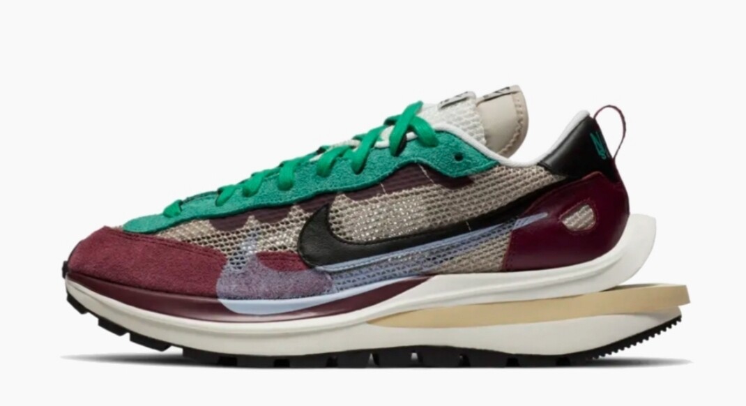 Nike LD Sacai Vaporwaffle Villain Red Neptune Green 