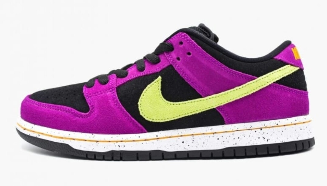 Nike Dunk Low red plum