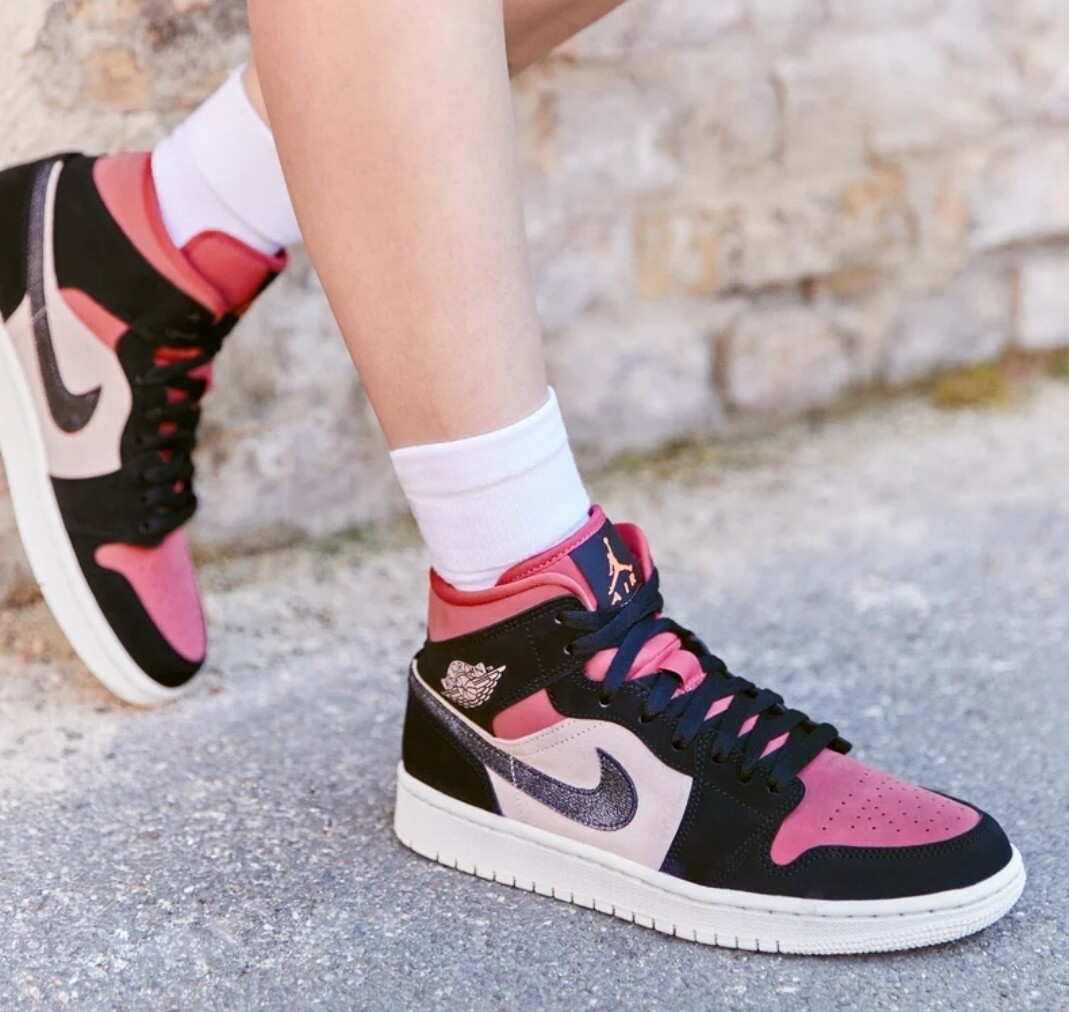  Jordan 1 mid Canyon Rust (W) 