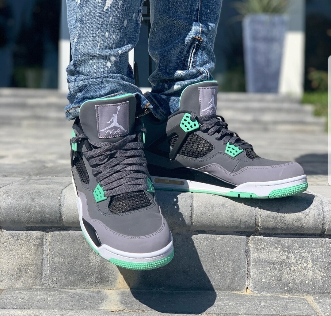 Air Jordan 4 Retro Green Glow