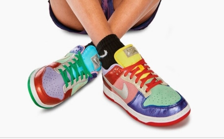   Dunk Low gel sunset pulse