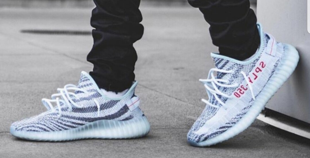 Adidas Yeezy Boost 350 V2 blue tint