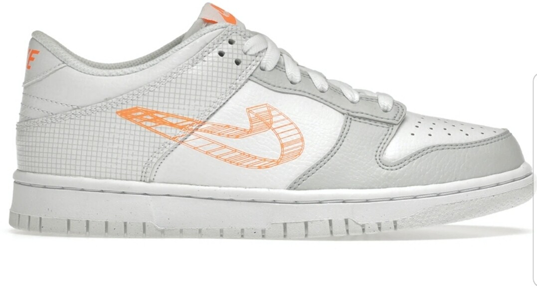  Dunk Low SE 3D Swoosh Pure Platinum Total Orange (GS) 