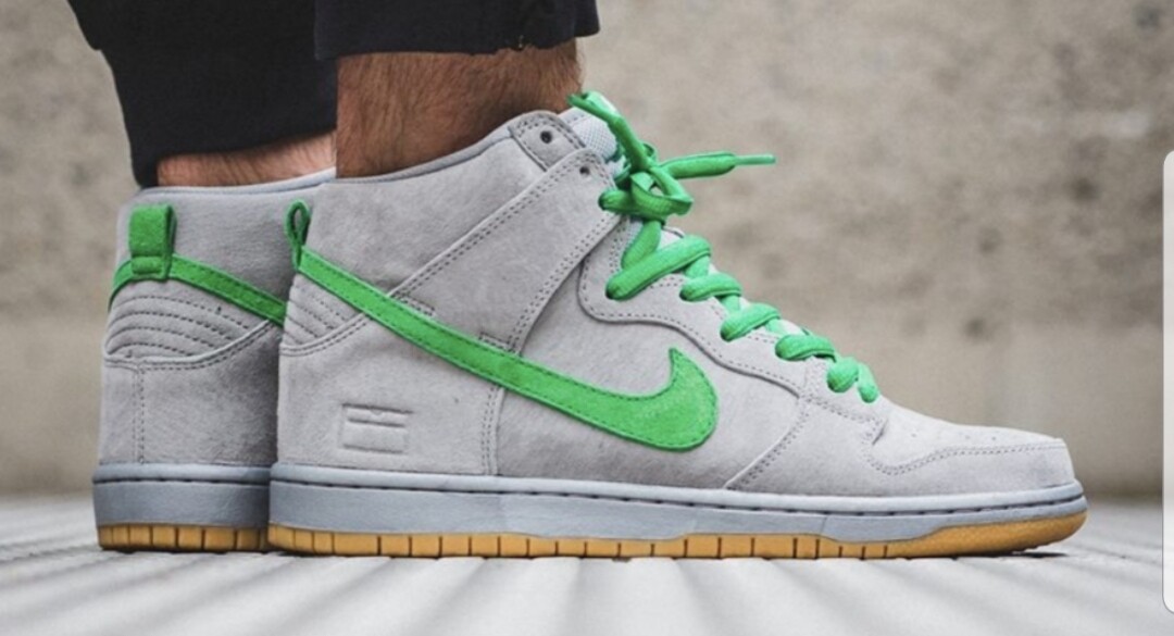 Nike SB Dunk high silver box
