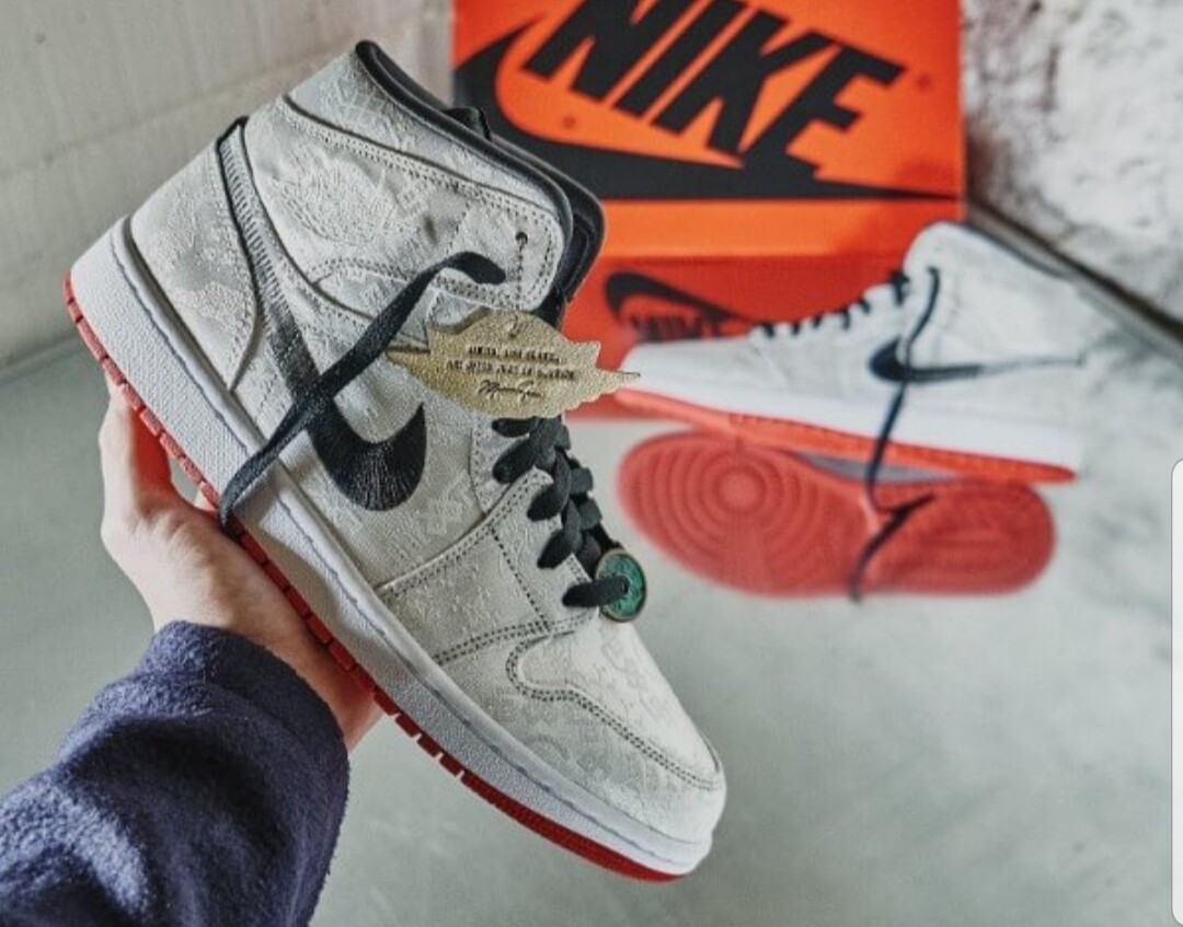 Air Jordan 1 Mid SE Fearless Edison Chen Clot