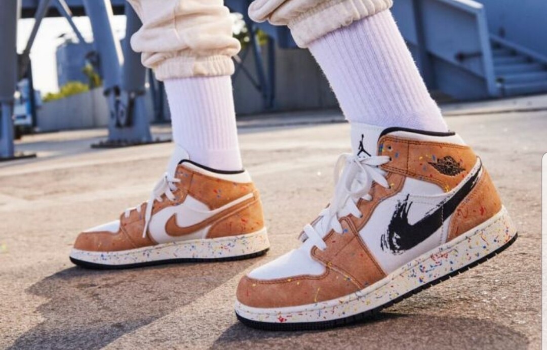  air jordan 1 mid Brushstroke 