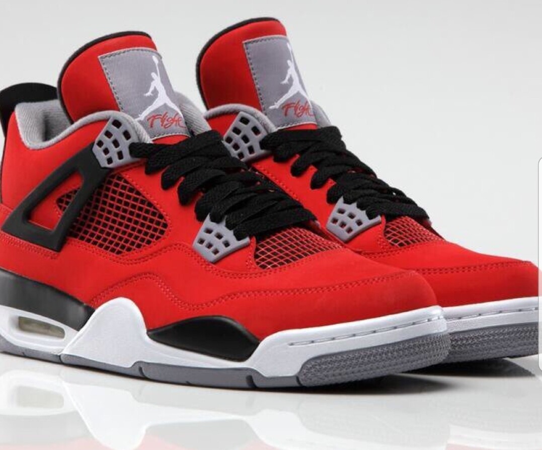 Air Jordan 4 Retro Toro Bravo