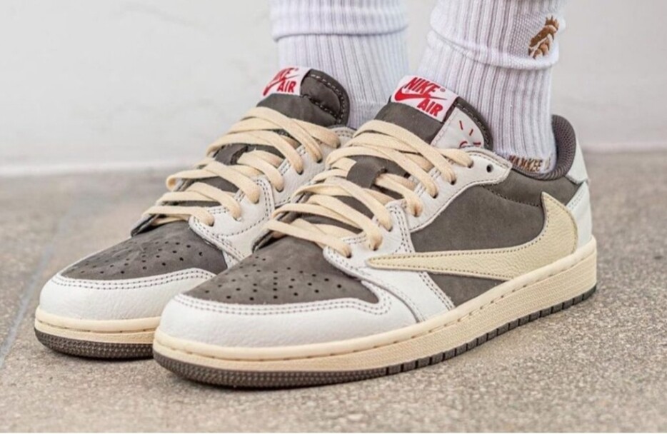  Travis Scott x air jordan 1 low OG Reverse Mocha dupe