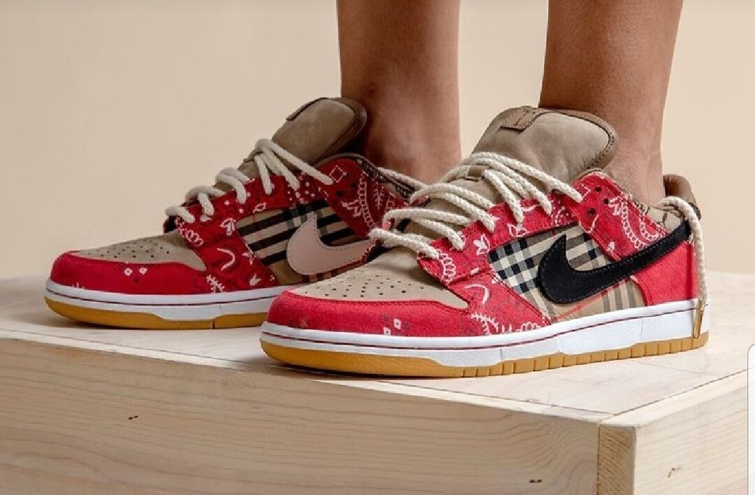 Dunk Low SB TRAVIS SCOTT  bandana red dupe