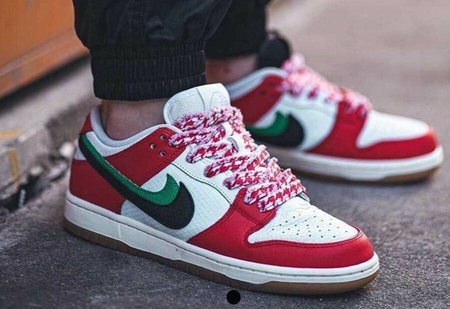 Nike Dunk Low SB x Frame Chile red 