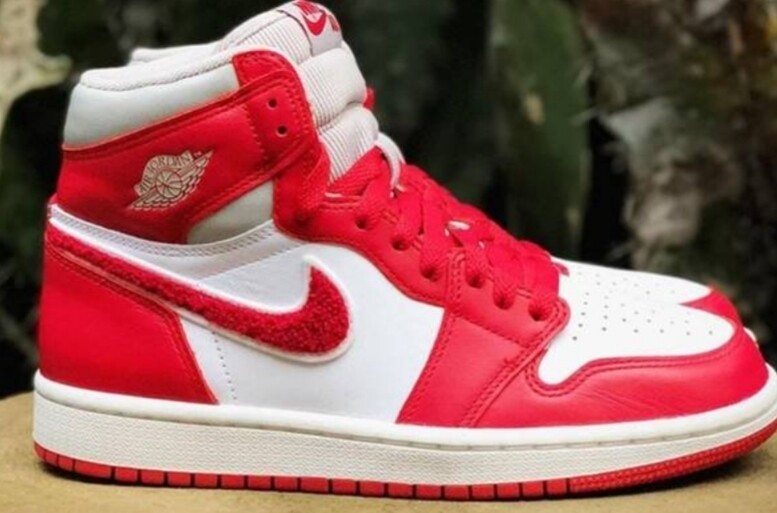  Jordan 1 High OG Newstalgia Chenille (W) 