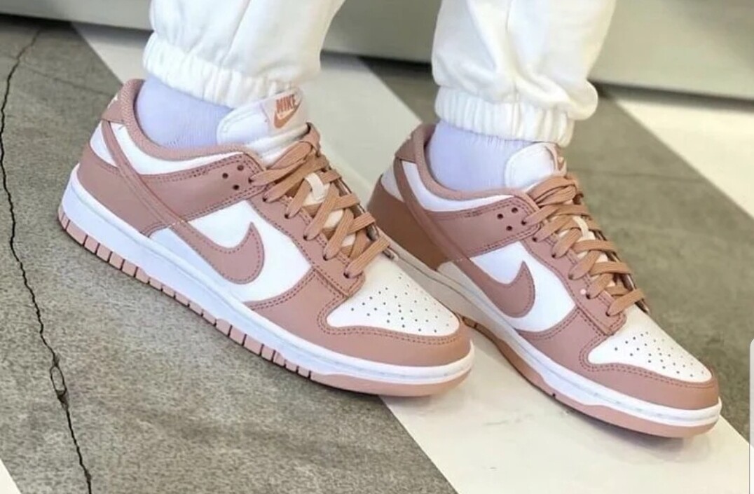 Nike  Dunk Low Rose Whisper 