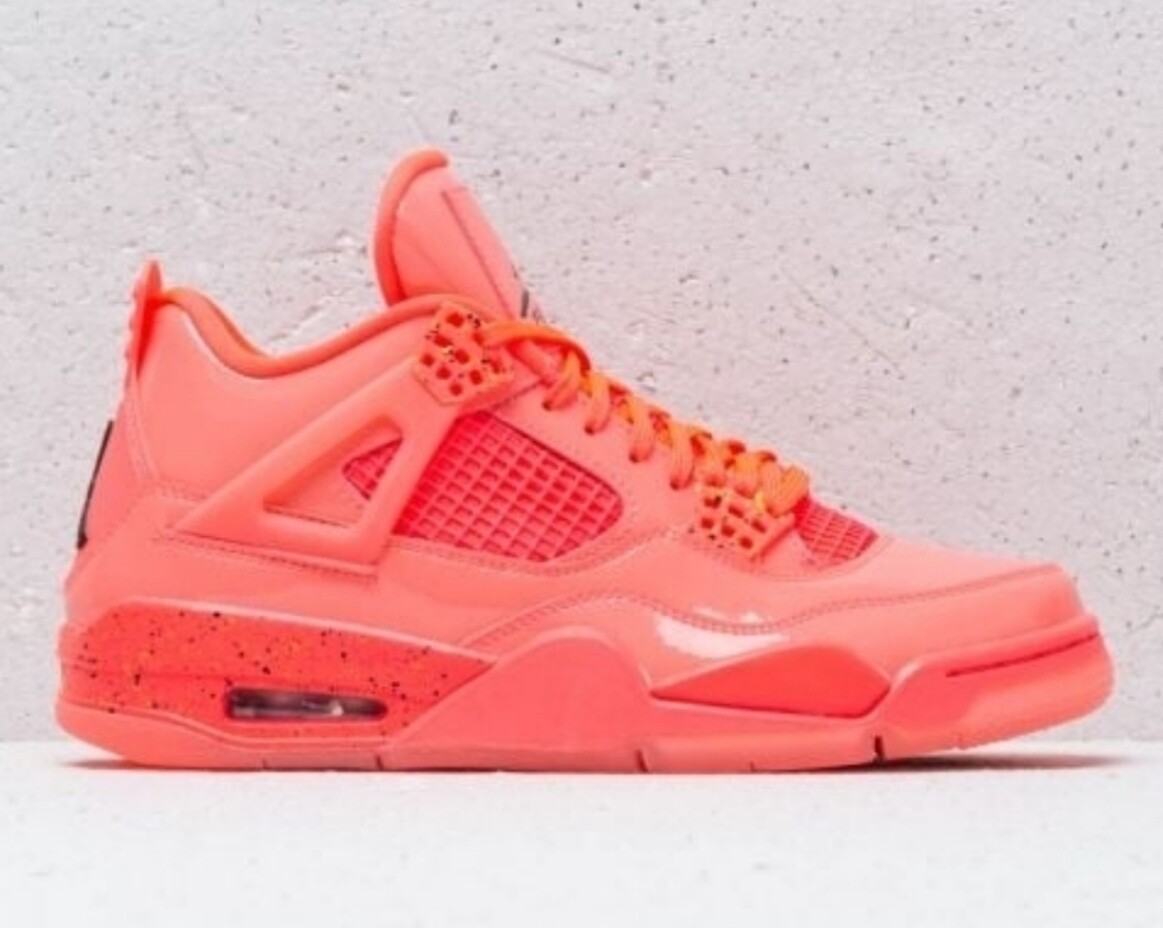 Jordan WMNS 4 Retro NRG &quot;HOT PUNCH&quot;
