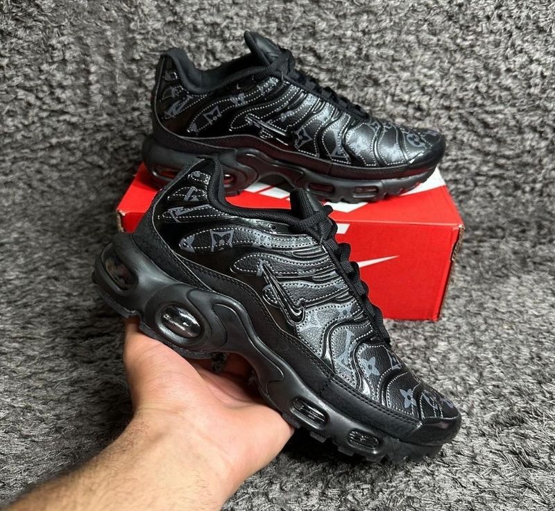 Nike air max TN plus dupe Louis Vuitton 
