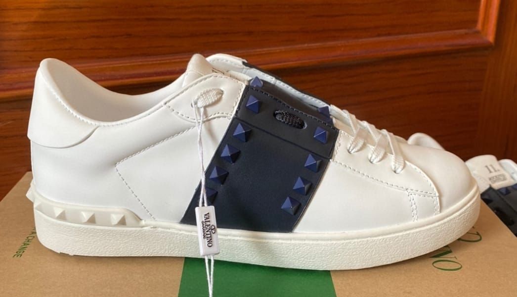 Valentino garavani unisex dupe