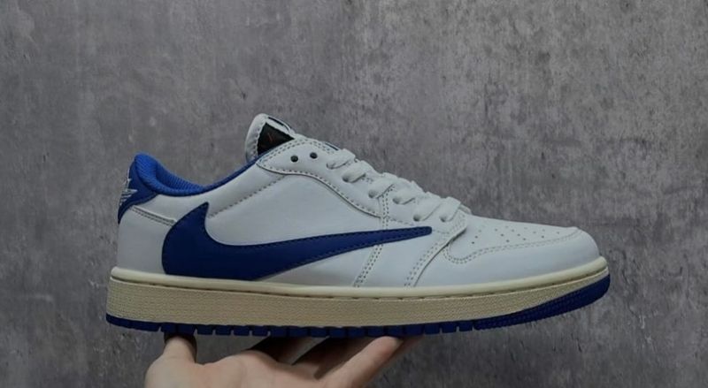 Nike  Dunk Low Travis Scott x fragment dupe