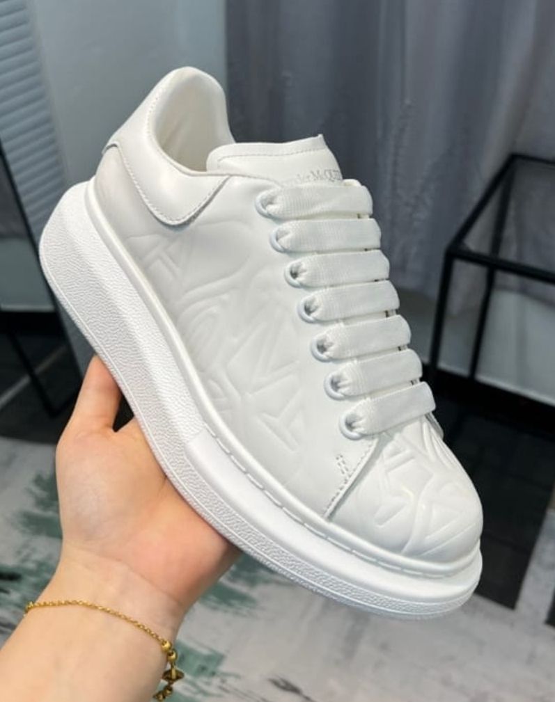 Alexander  Mcqueen Oversize 