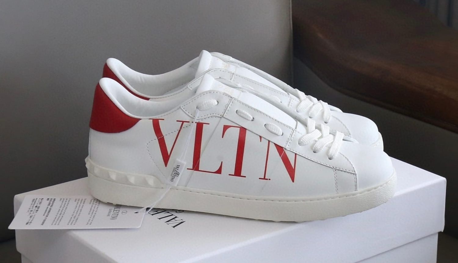 Valentino garavani unisex dupe