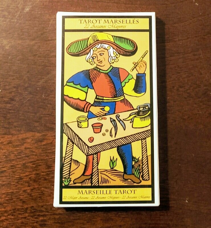 Baraja de Tarot de 22 Arcanos mayores.