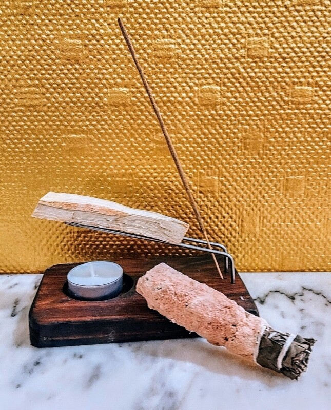 Quemador de palo santo, sahumerios e inciensos