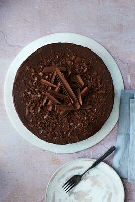 Whole Handmade Chocolate Cake (N)