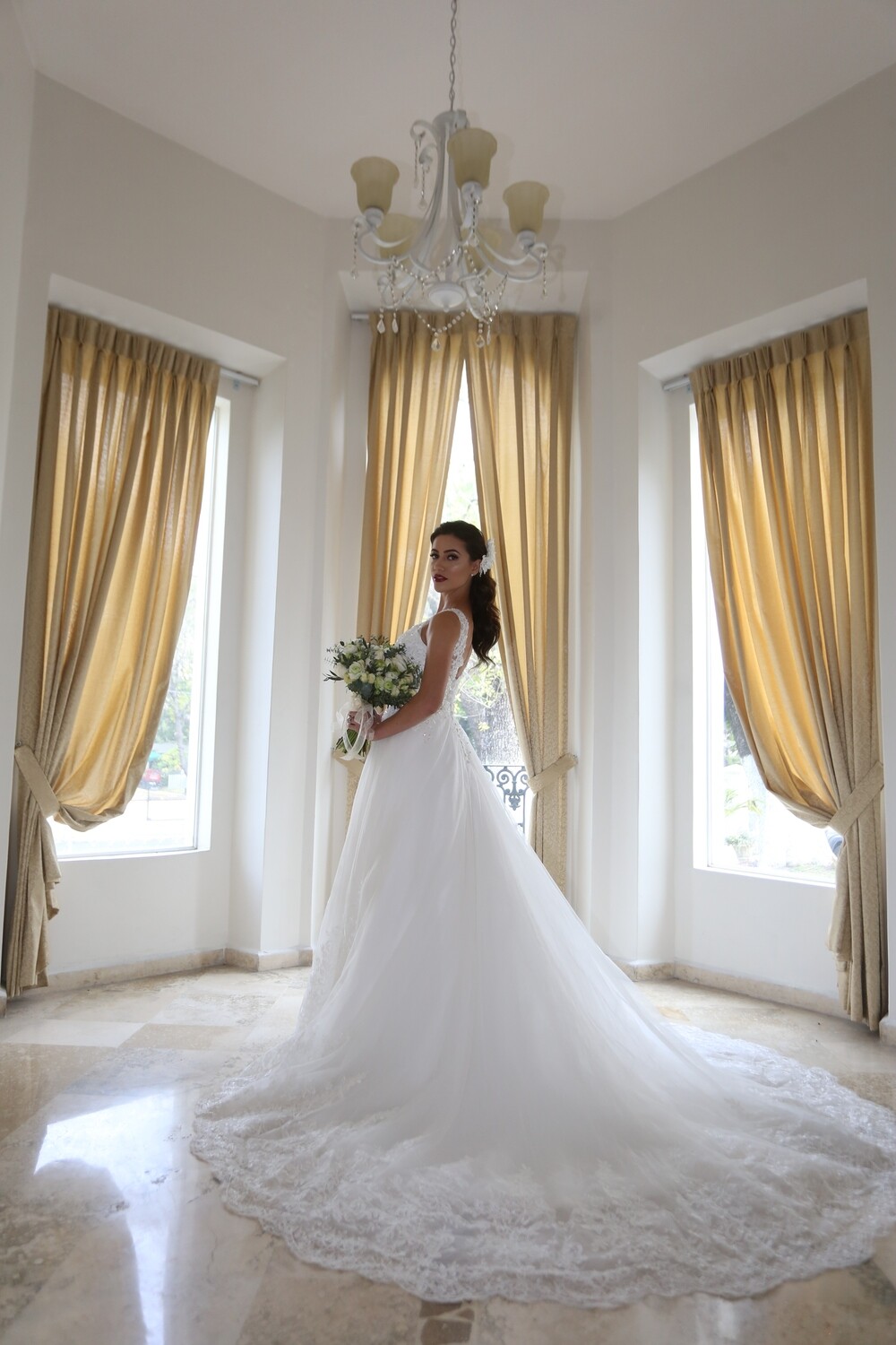 ALMENDRA VESTIDO DE NOVIA
