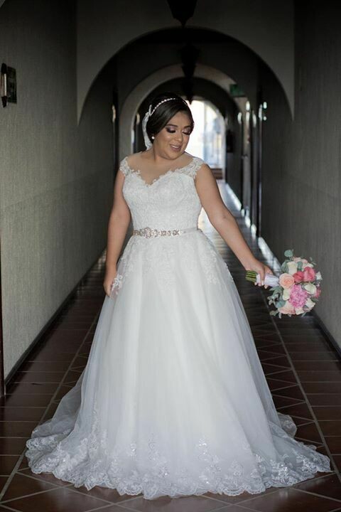 ALMENDRA VESTIDO DE NOVIA