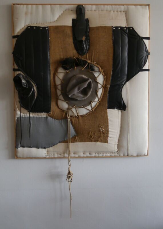 Peter Blindert Stoffcollage mit Hut Peter Blindert Stoffcollage mit Hut