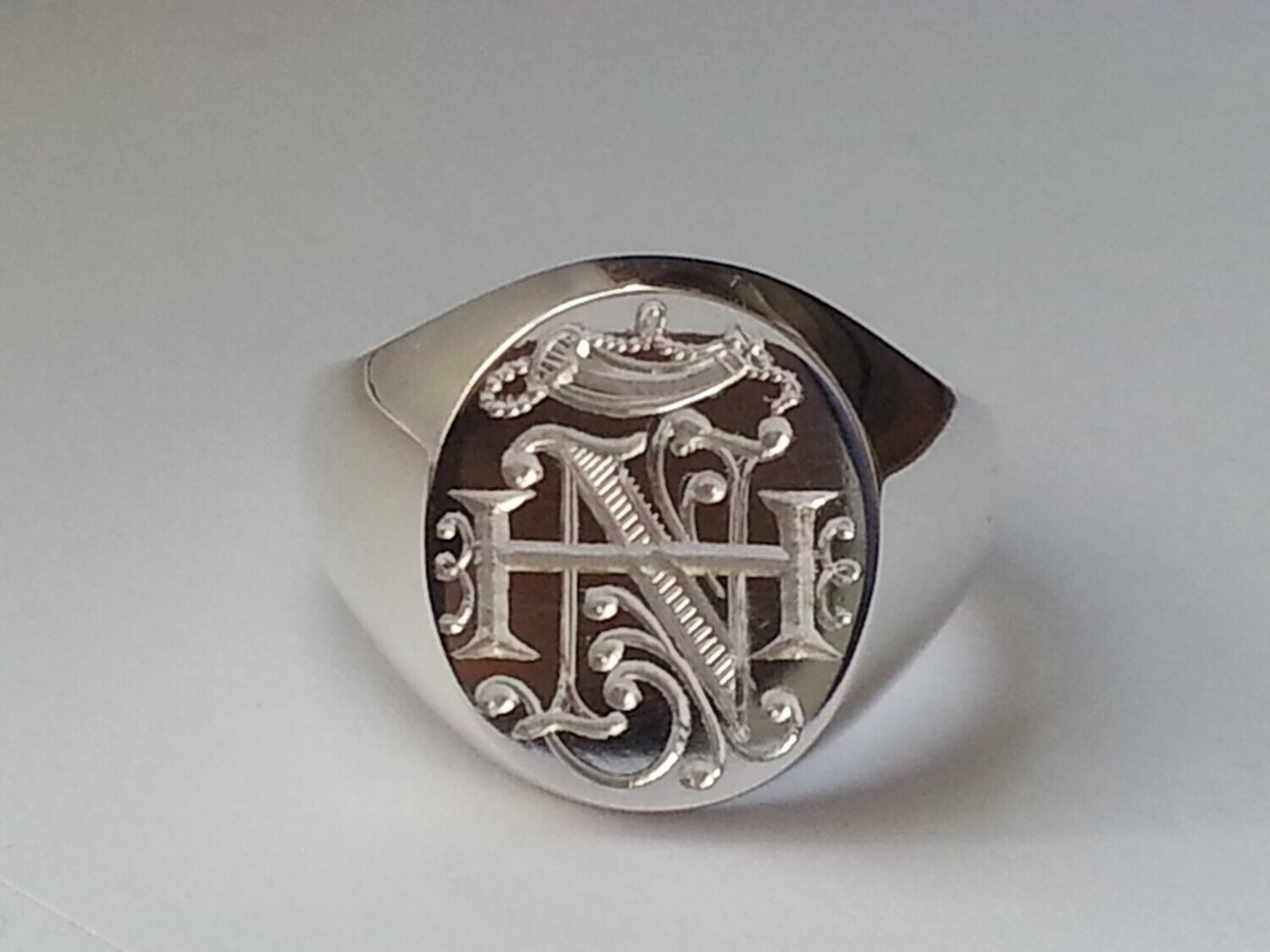Brook & york Custom Monogram Modern Signet Ring | Kingsway Mall