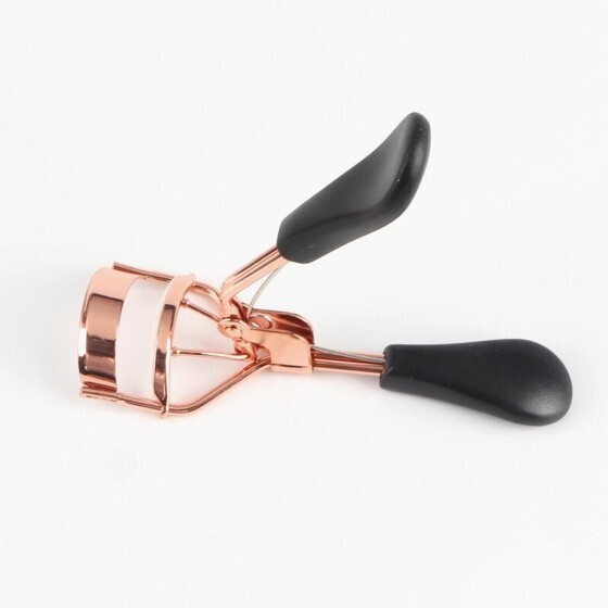 Eyelash curler