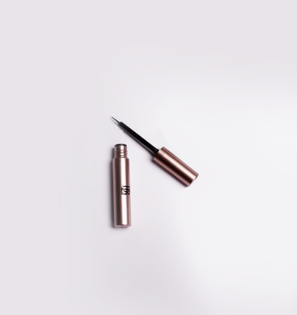 Power pro-magnetic eyeliner