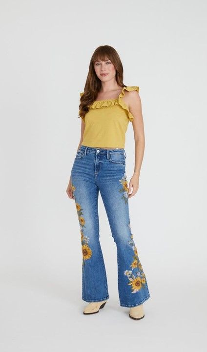 Driftwood Farrah X Sunflower