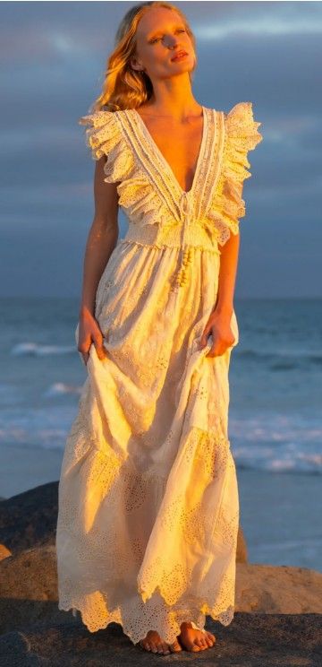 Tolani Yara in  Pearl 