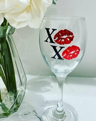 XOXO Lips Glass Vinyl Label/Decal Valentines