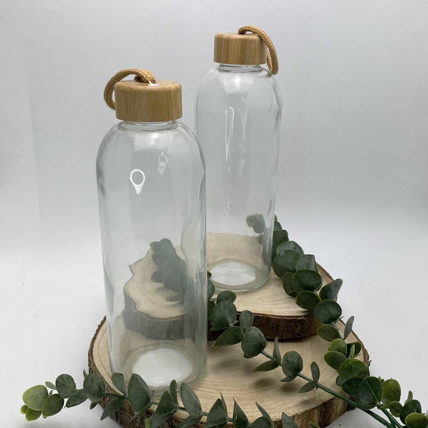Wasserflasche Glas mit Bambusdeckel