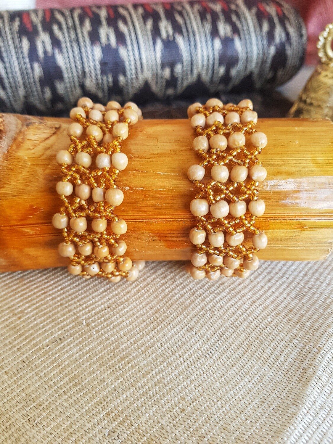 Bracelet. BEADED BOSOK