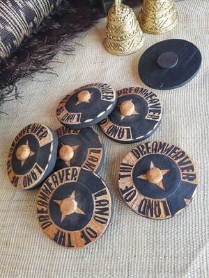 Souvenir. WOODEN AGONG REF MAGNET
