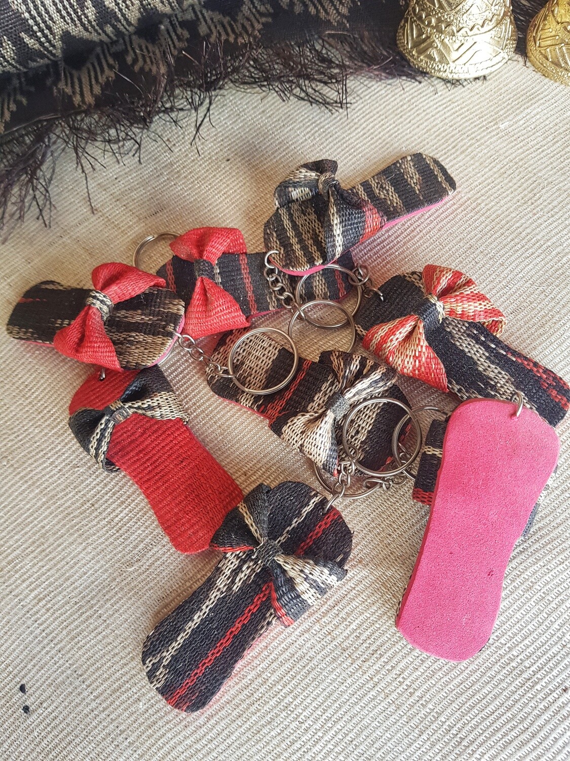Souvenir. T&#39;NALAK SANDAL Key Chain (big)