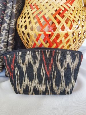 Wallet. TNALAK COSMETIC POUCH