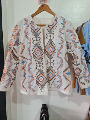 Blazer. CUSTOM T&#39;BOLI EMBROIDERED BLAZER. CREAM