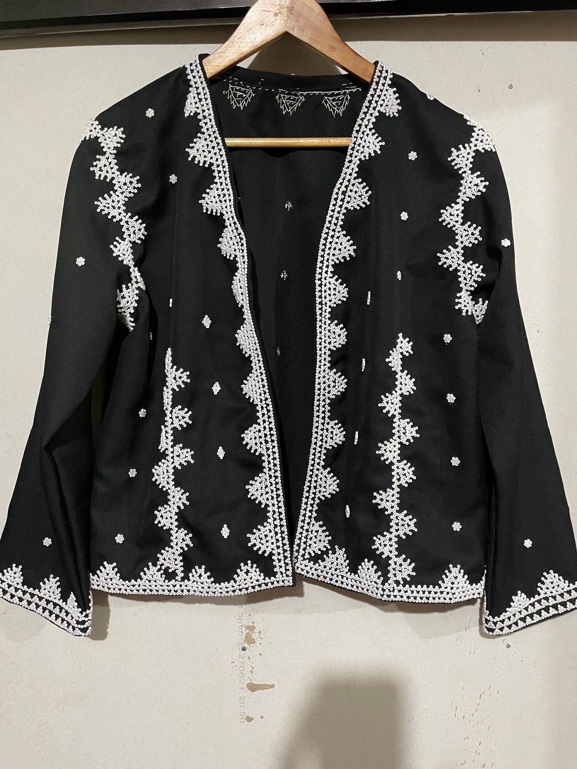 Blazer. CUSTOM T&#39;BOLI BEADED BLAZER