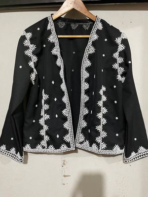 Blazer. CUSTOM T&#39;BOLI BEADED BLAZER