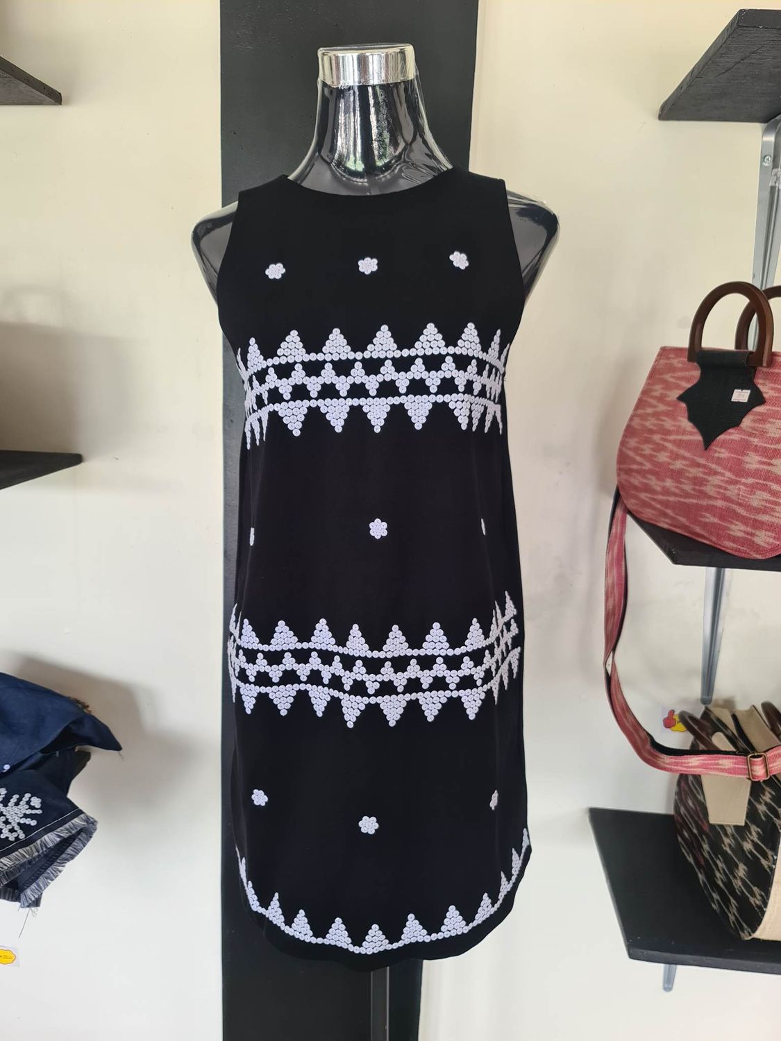 Dress. CUSTOM T&#39;BOLI BEADED SLEEVELESS DRESS