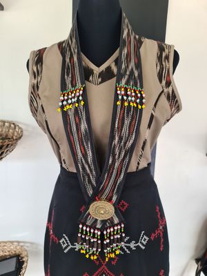 Lei Necklace. TNALAK LEI with GONG