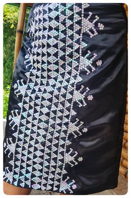 Skirt. T&#39;BOLI HAND- BEADED SKIRT